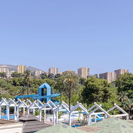 Apt/ Benalbeach Parque Acuatico * 贝纳尔马德纳