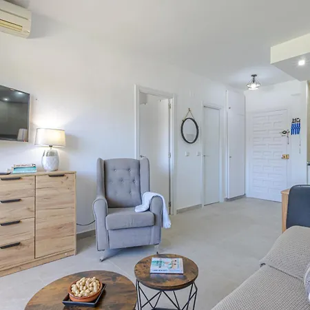 Apt/ Benalbeach Parque Acuatico 公寓 *