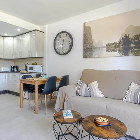 Apt/ Benalbeach Parque Acuatico 公寓 *